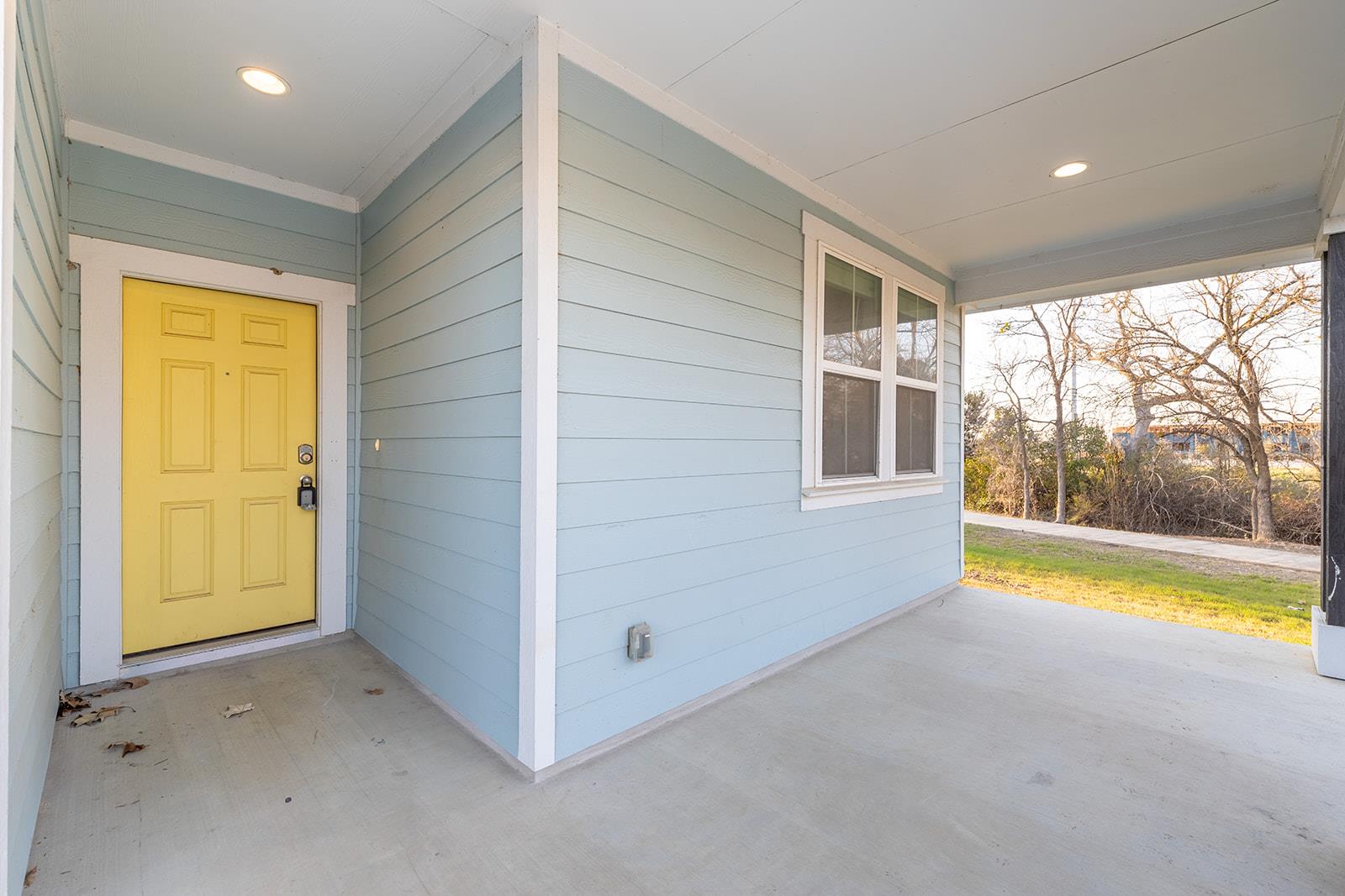 313 Michaelis DR
