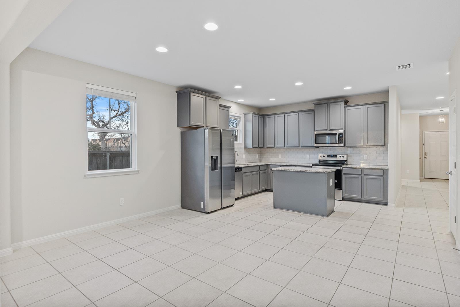 313 Michaelis DR