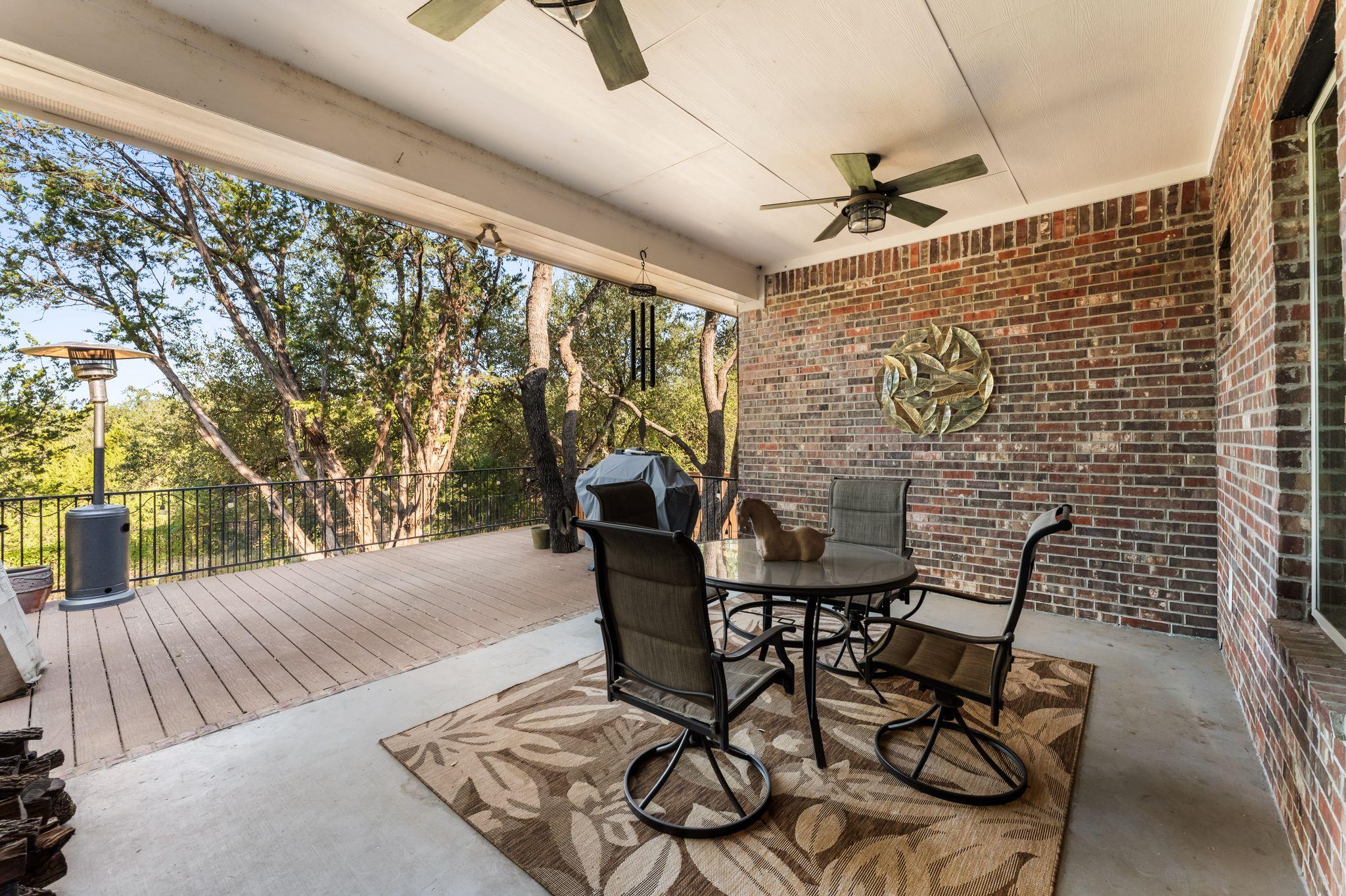 140 Lake Rim CIR