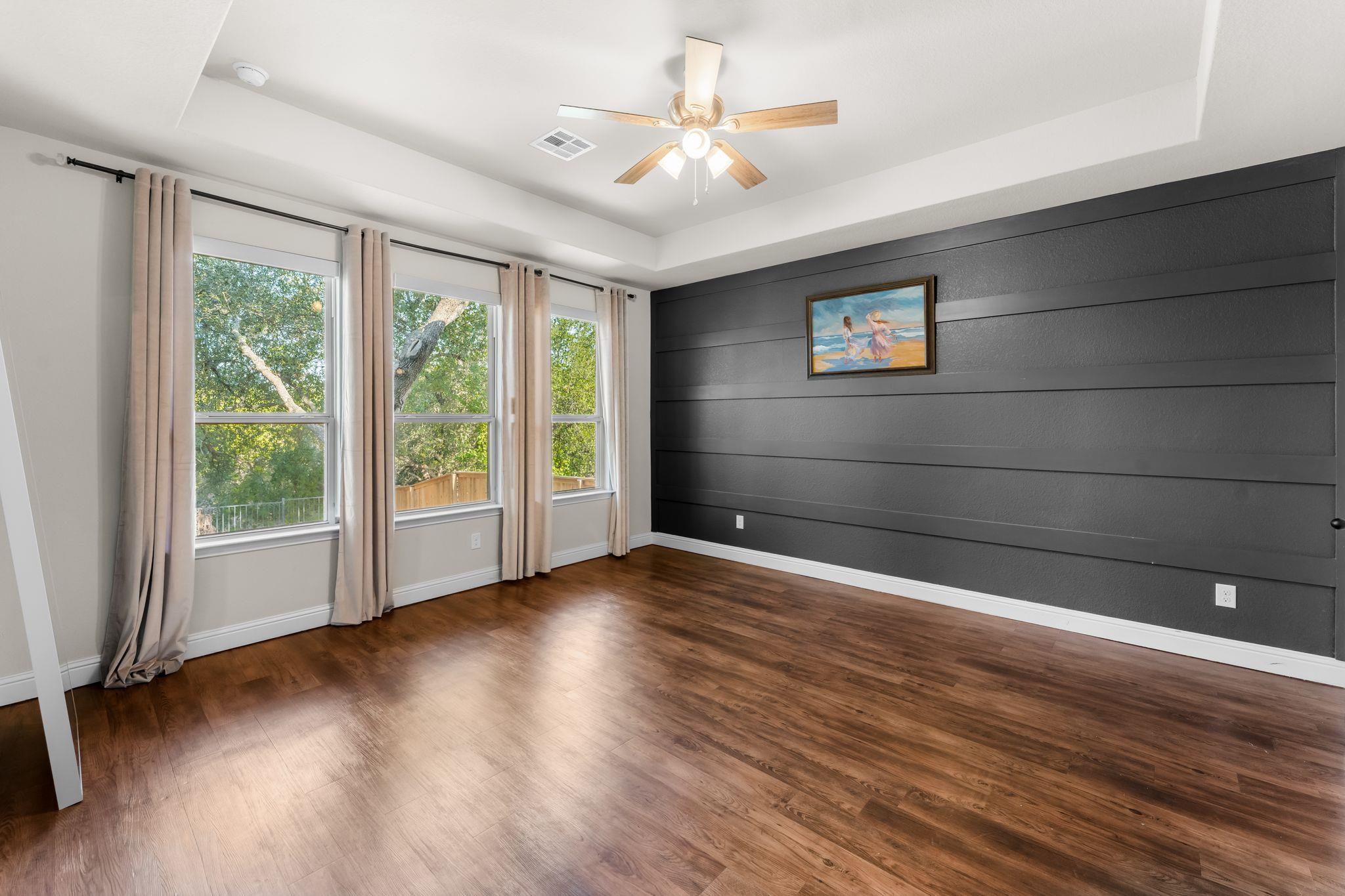 140 Lake Rim CIR