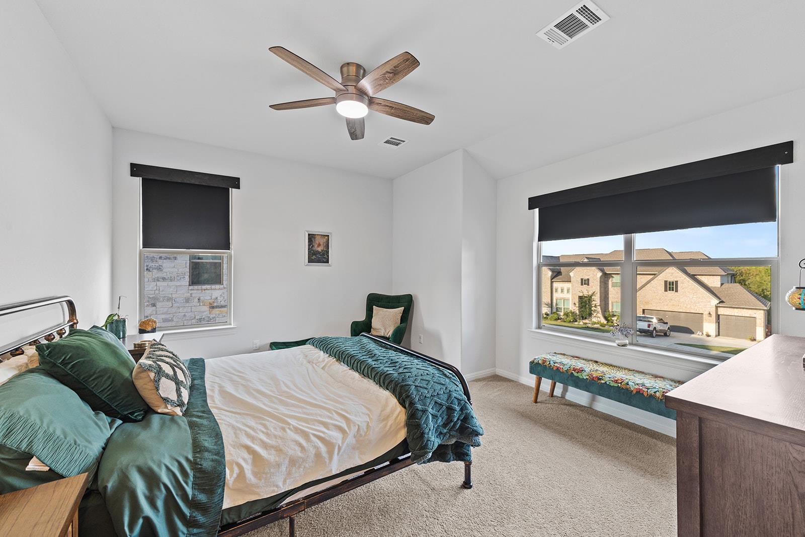 2101 Bayridge RD