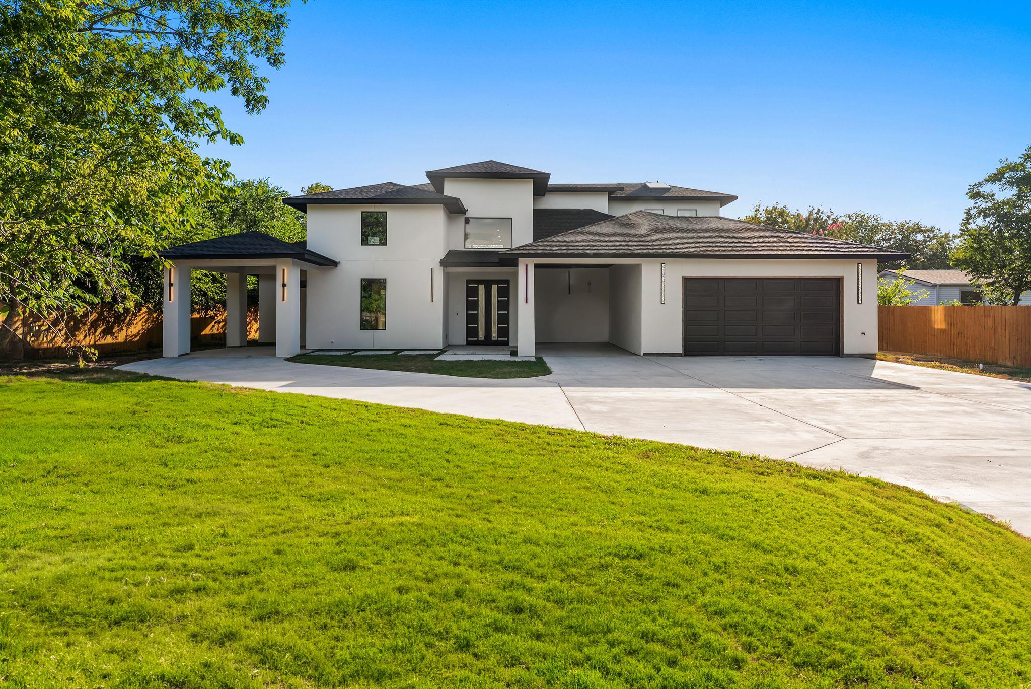 301 N Cougar Ave