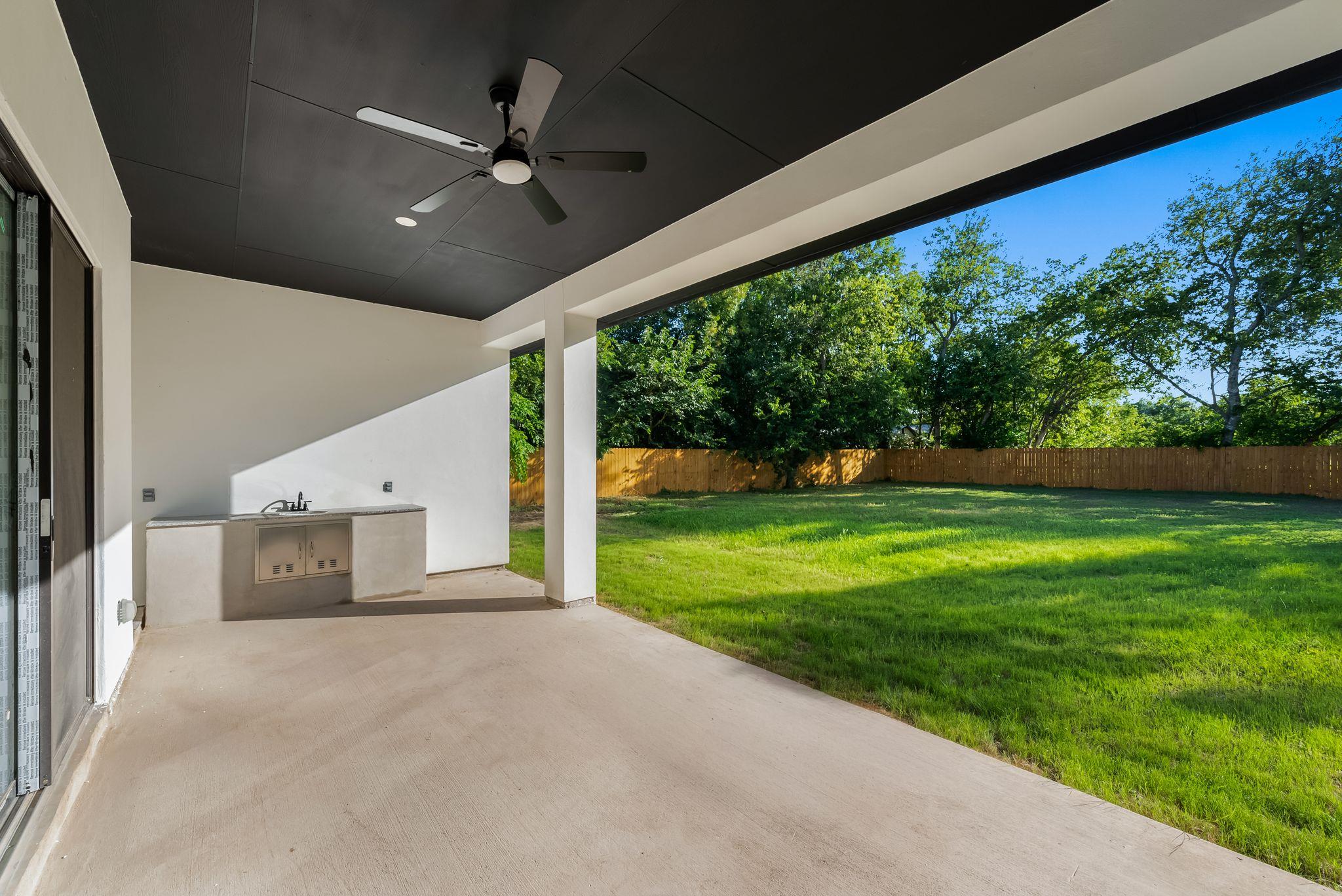 301 N Cougar Ave