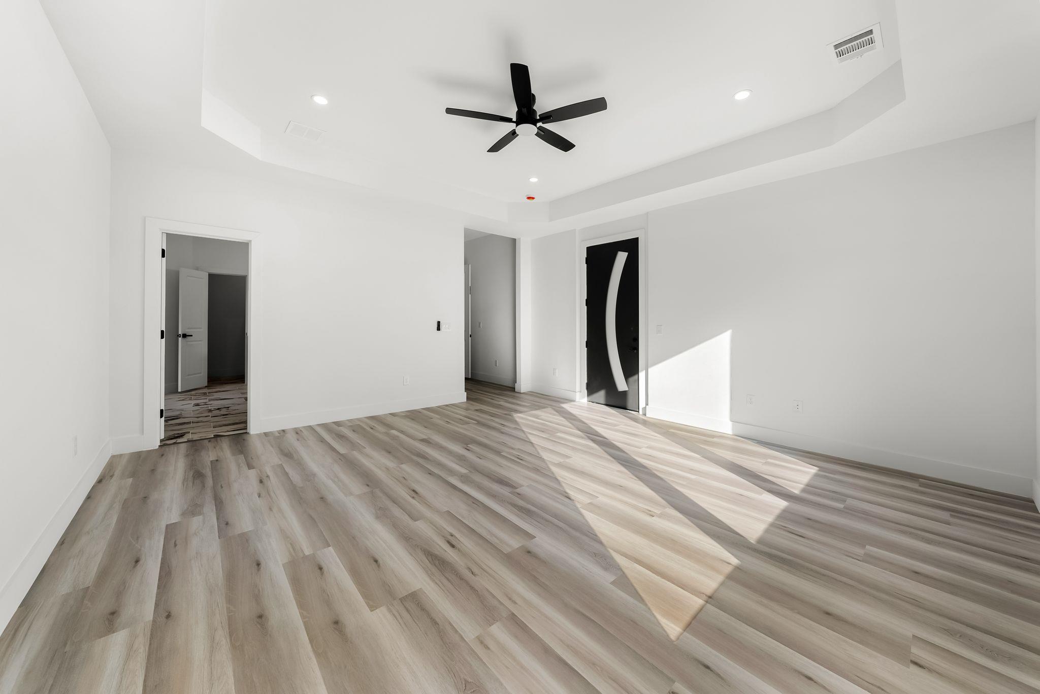 301 N Cougar Ave