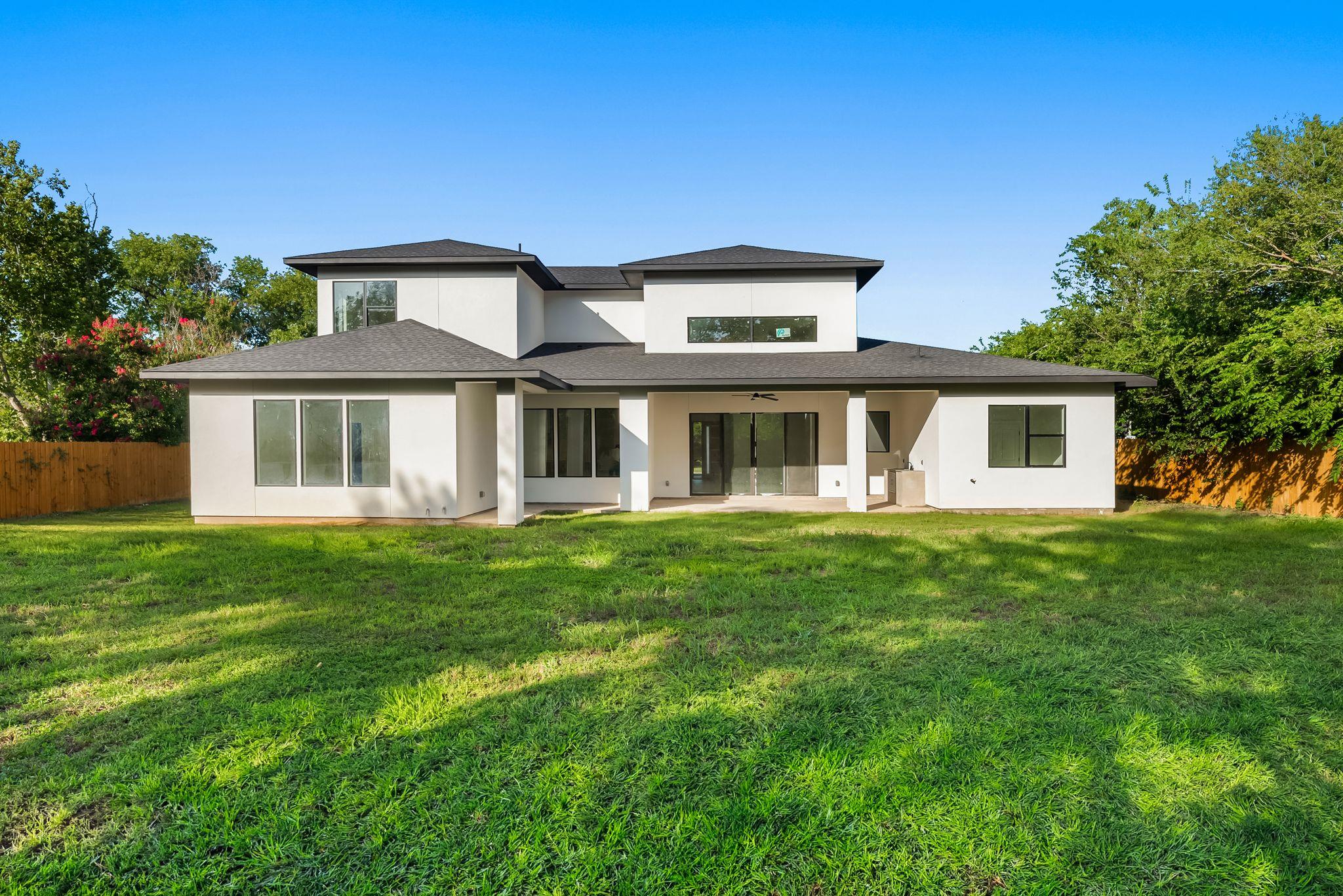 301 N Cougar Ave