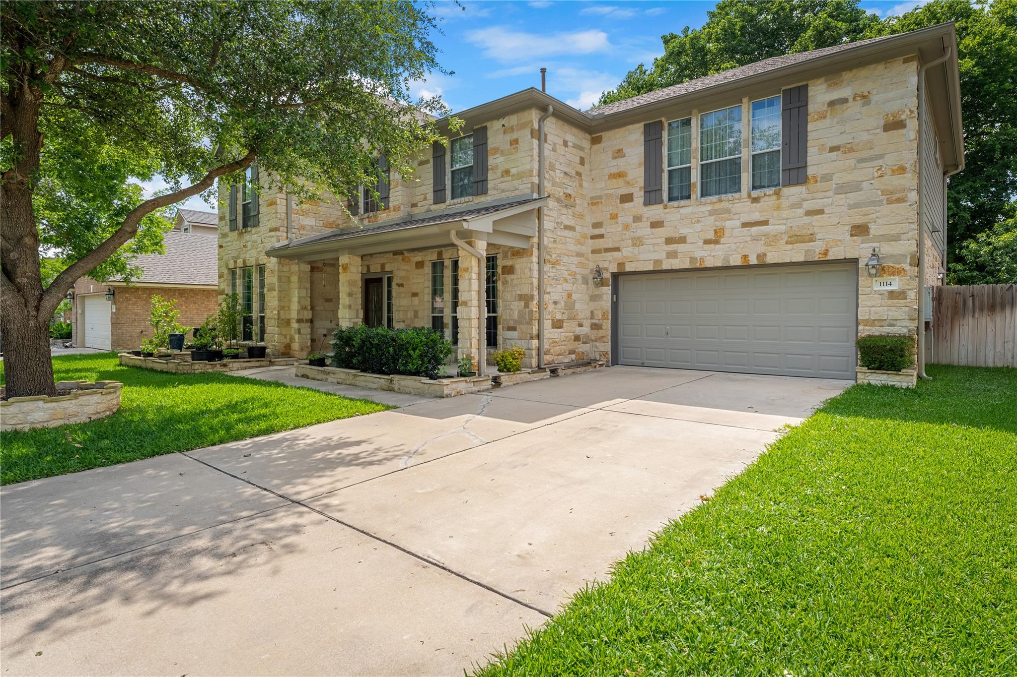 1114 Canyon Maple RD