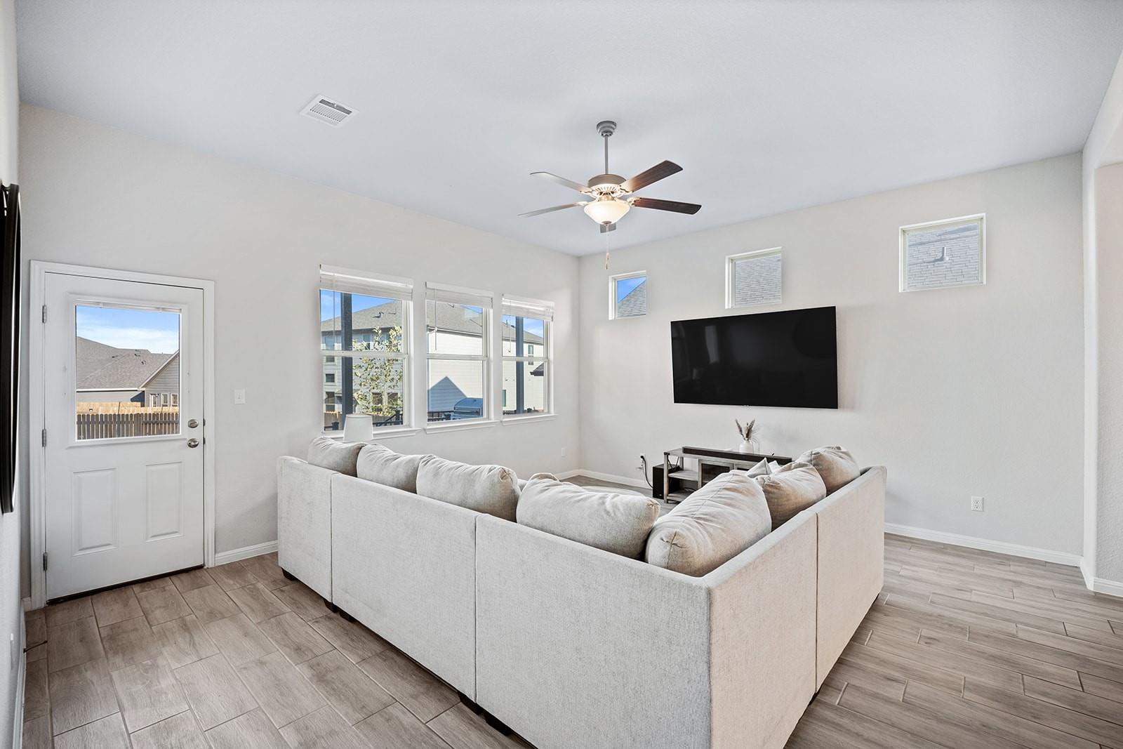309 Greenway DR