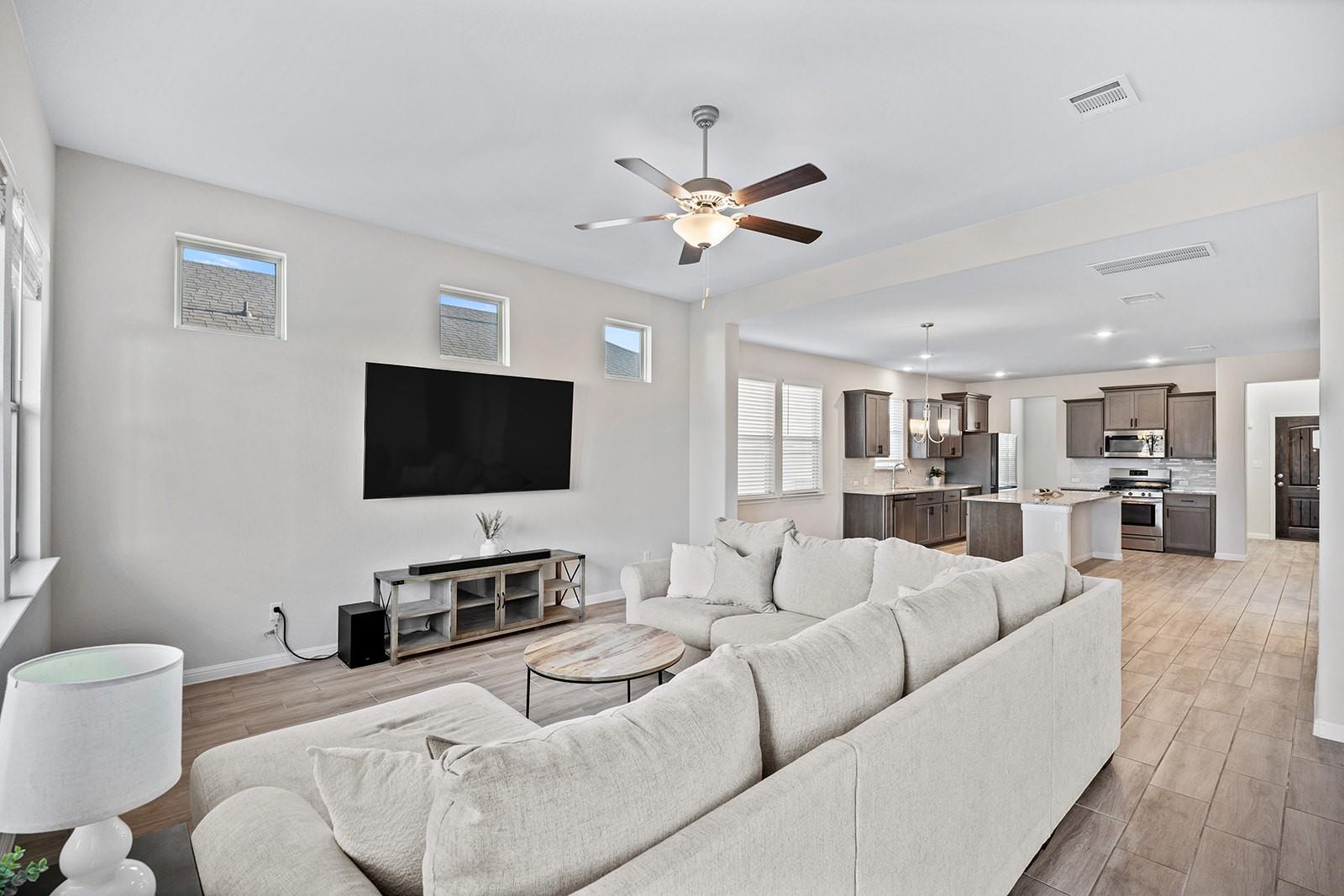 309 Greenway DR