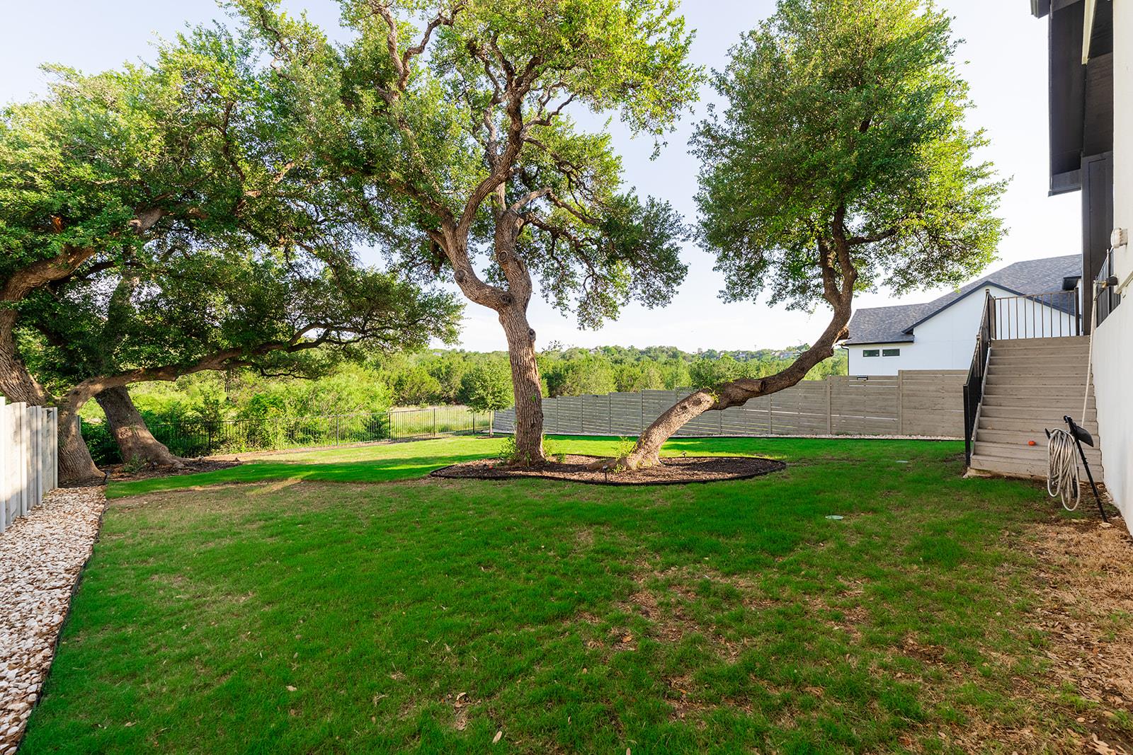 1116 River TRCE