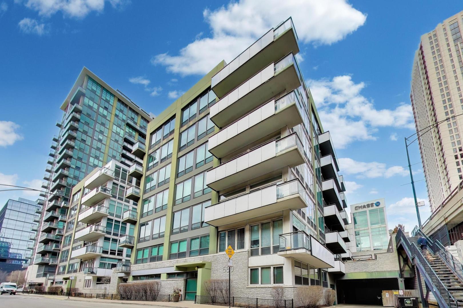 650 W Wayman Street Unit: 401C