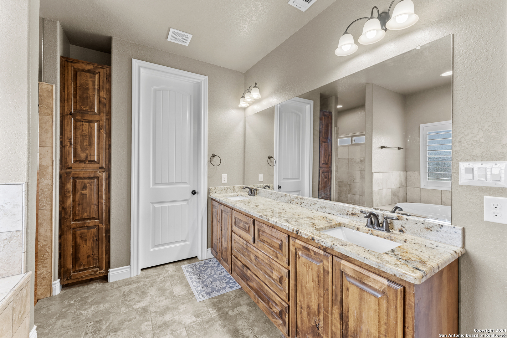 112 WESTFIELD CROSSING