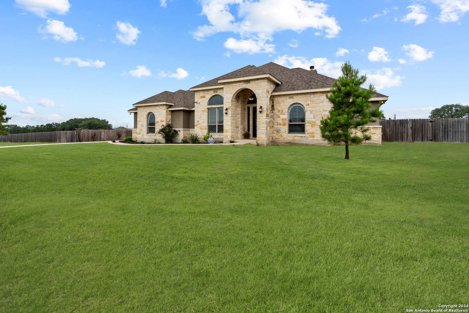 112 WESTFIELD CROSSING