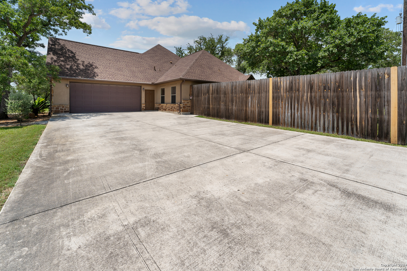 149 Copper Creek