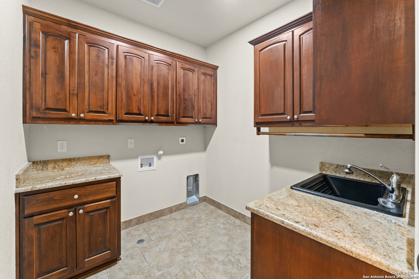 149 Copper Creek