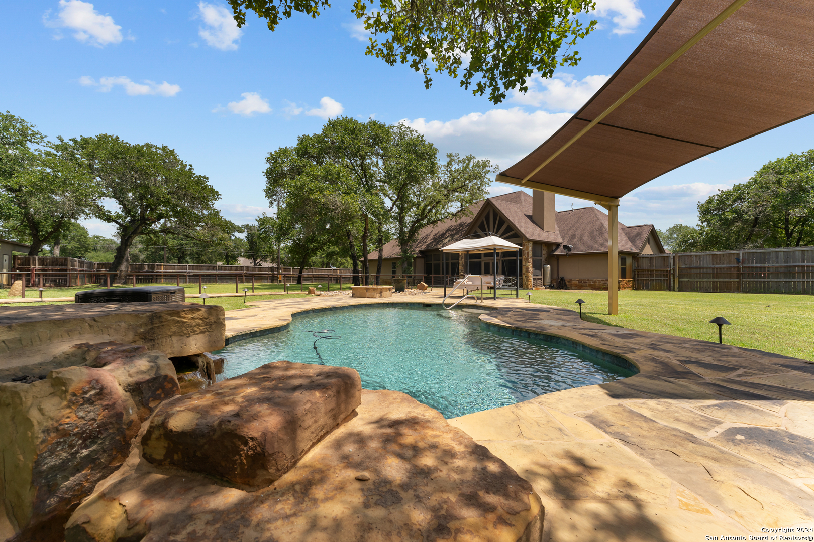 149 Copper Creek