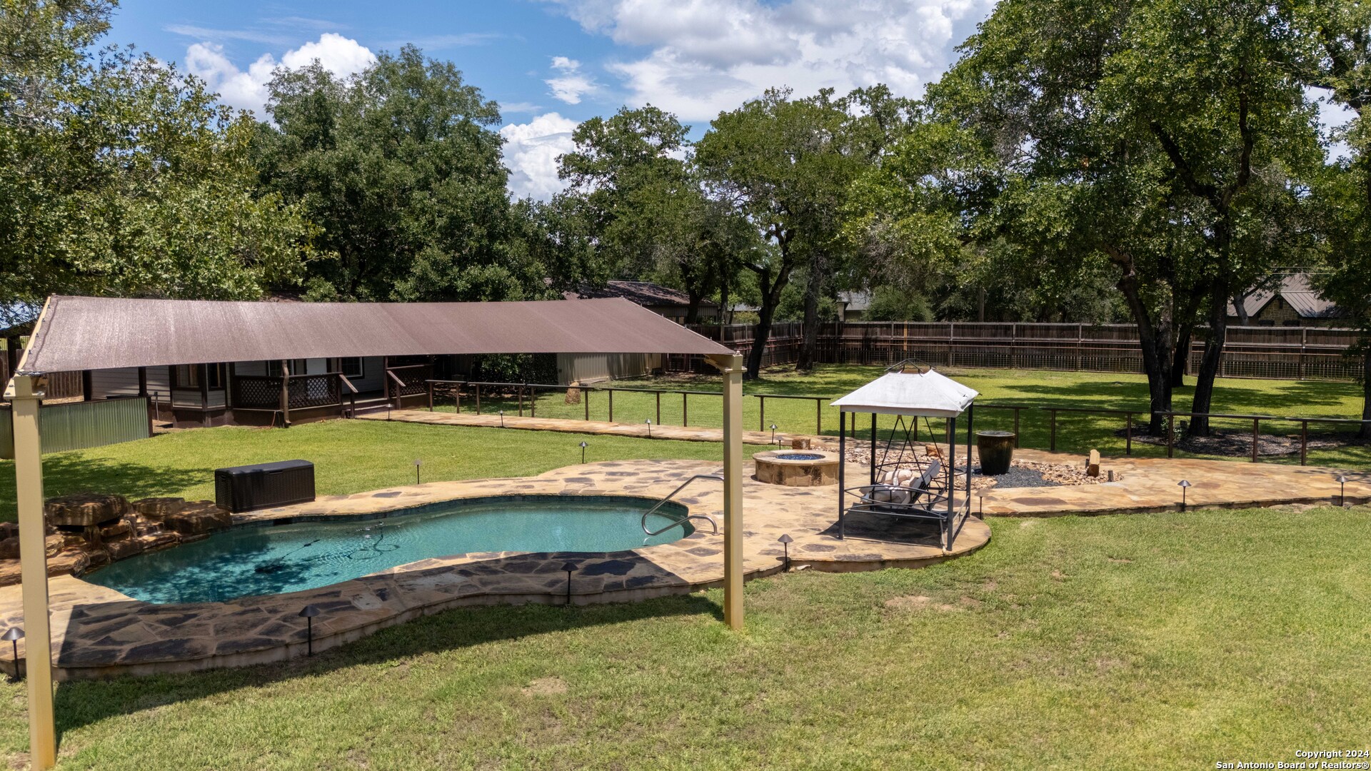 149 Copper Creek