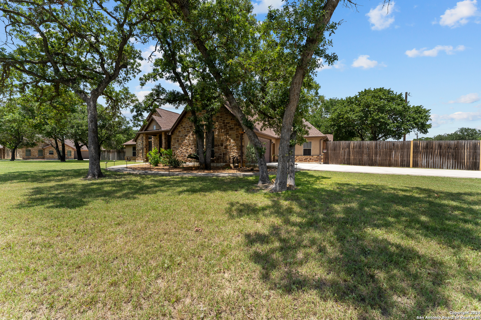 149 Copper Creek