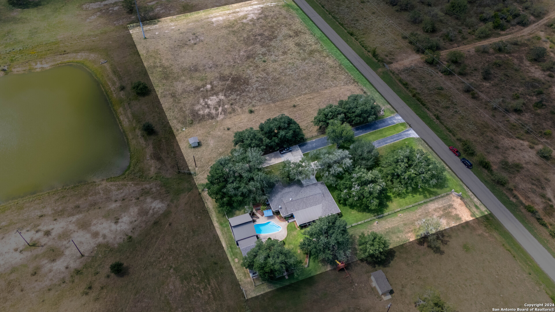 435 PINE MEADOW RD