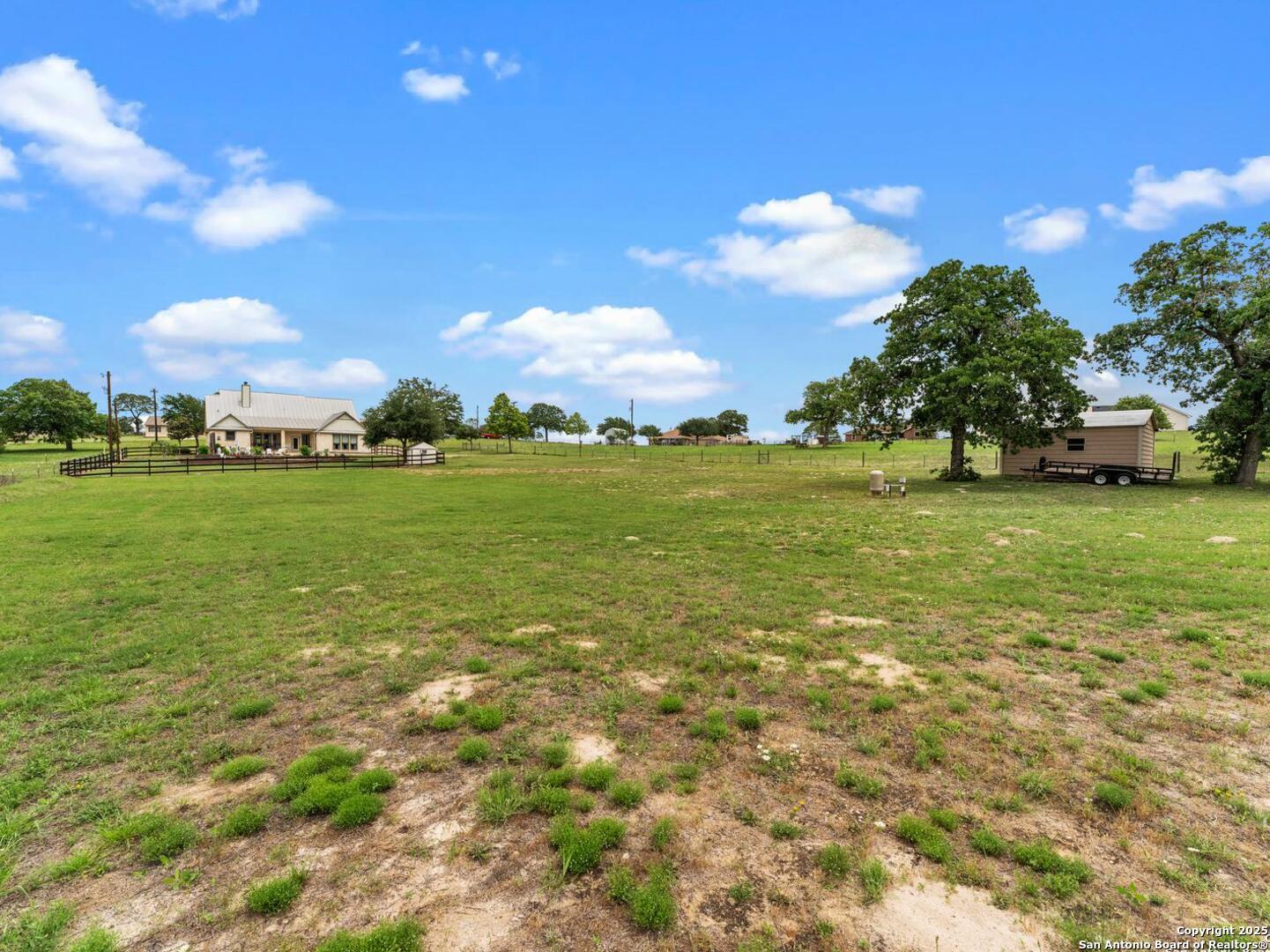 1448 Country Hills