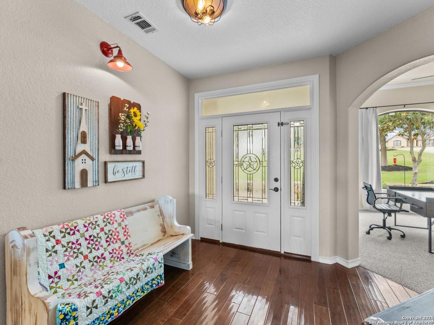 1448 Country Hills