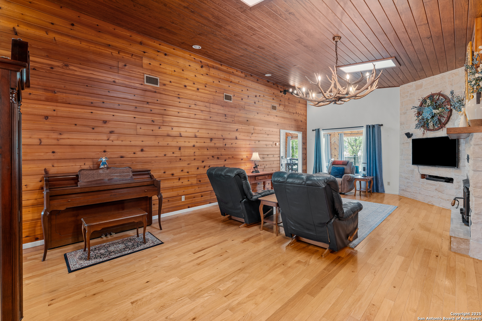 3590 County Road 4713