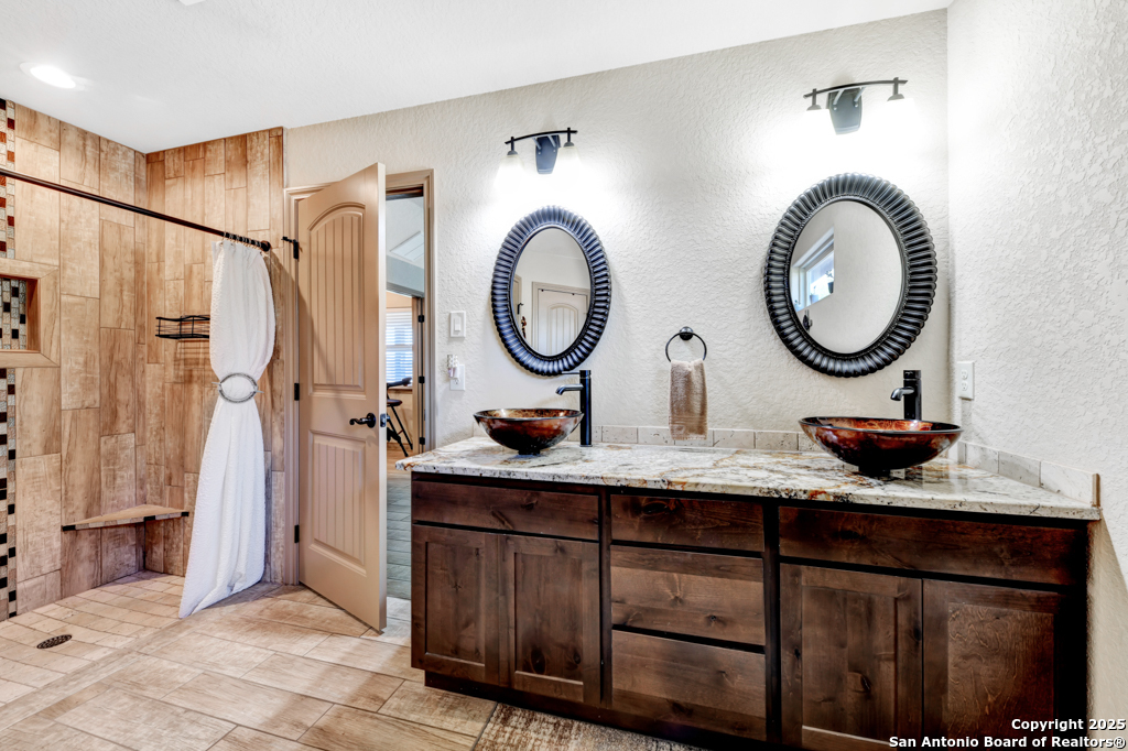 157 Turnberry