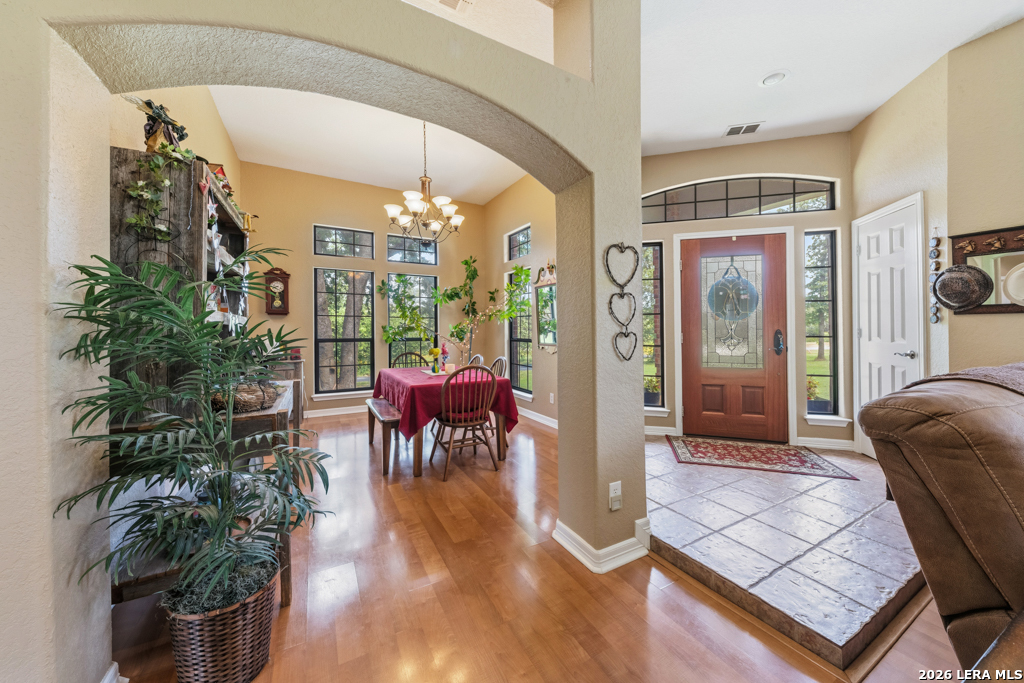 124 ROSEWOOD DR