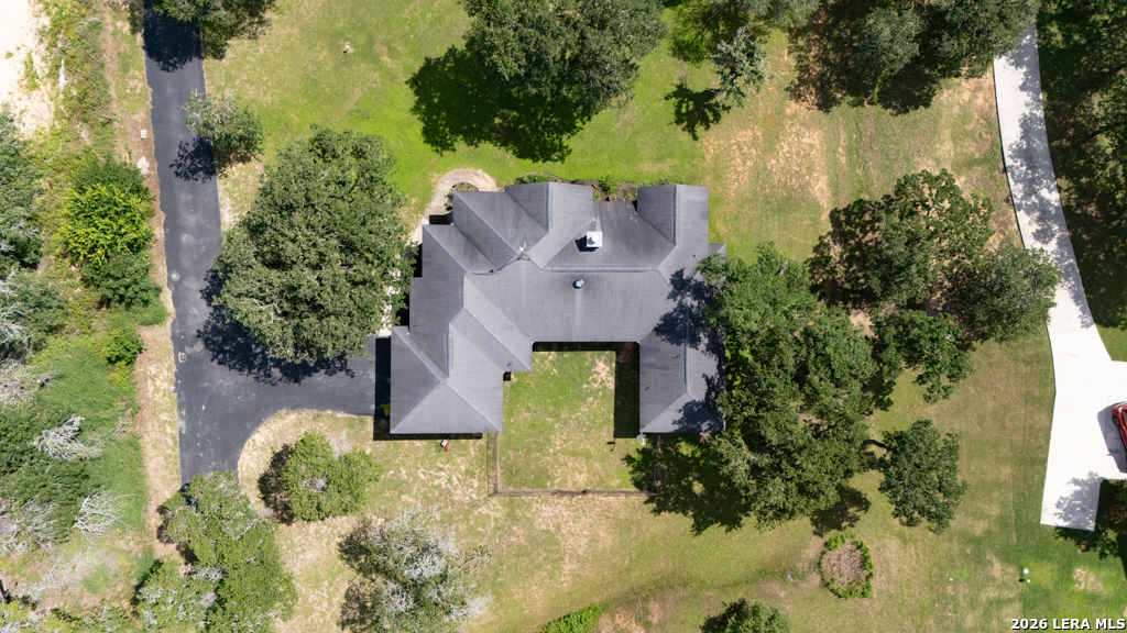 124 ROSEWOOD DR