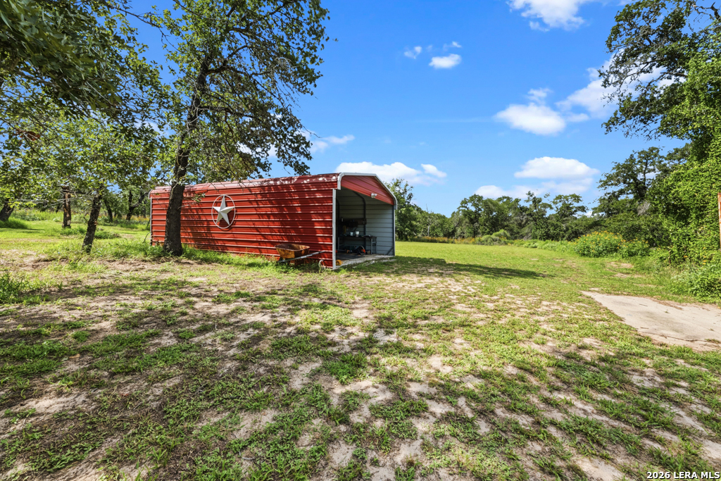 124 ROSEWOOD DR
