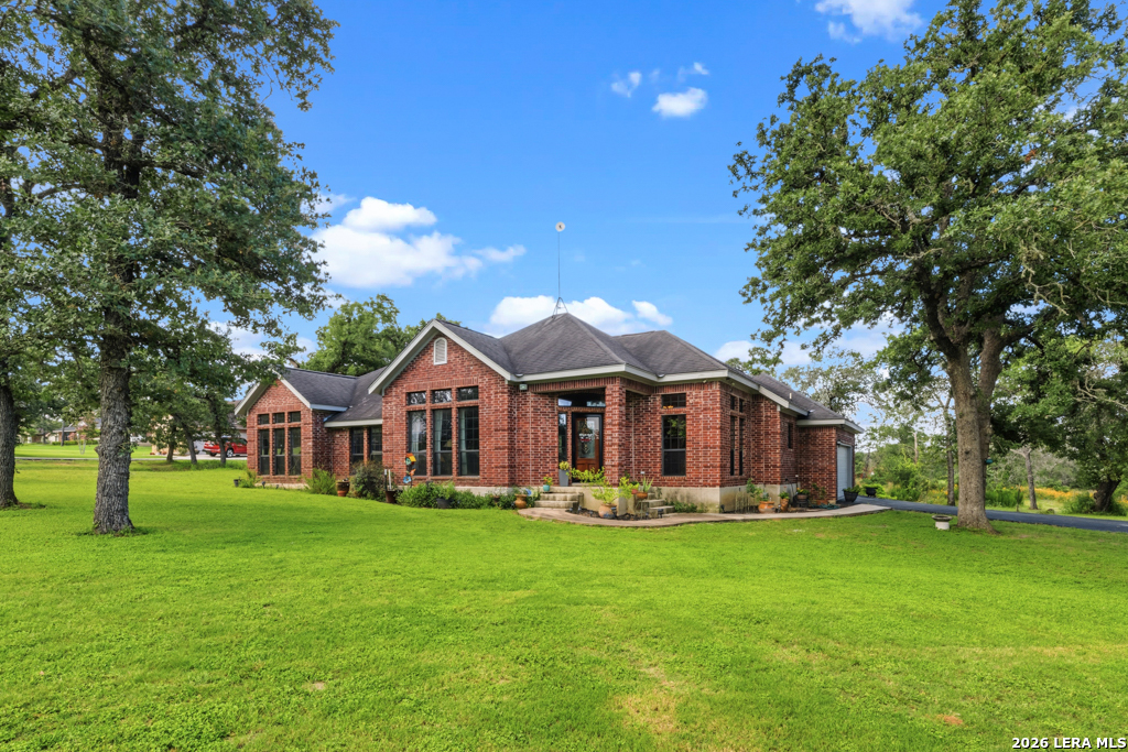124 ROSEWOOD DR
