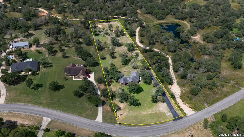 124 ROSEWOOD DR