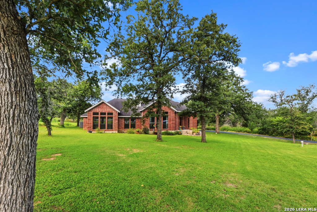 124 ROSEWOOD DR
