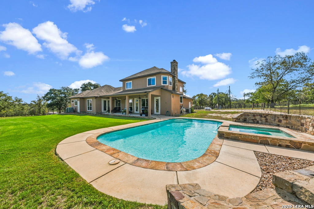 507 ENCHANTED OAK DR