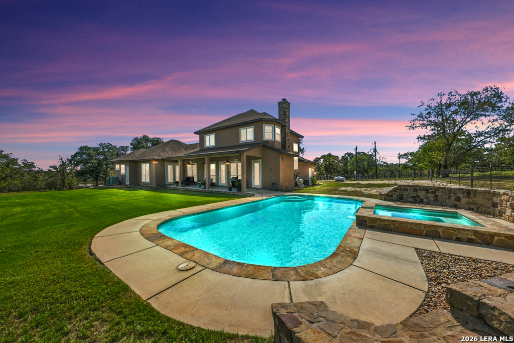 507 ENCHANTED OAK DR