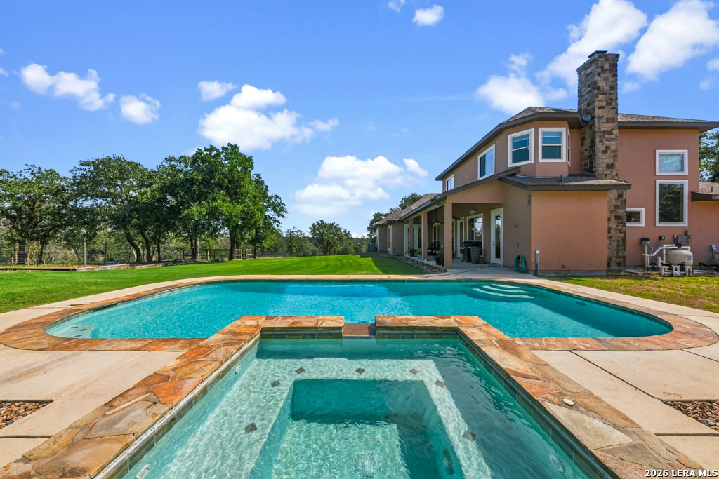 507 ENCHANTED OAK DR
