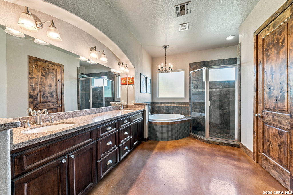 507 ENCHANTED OAK DR