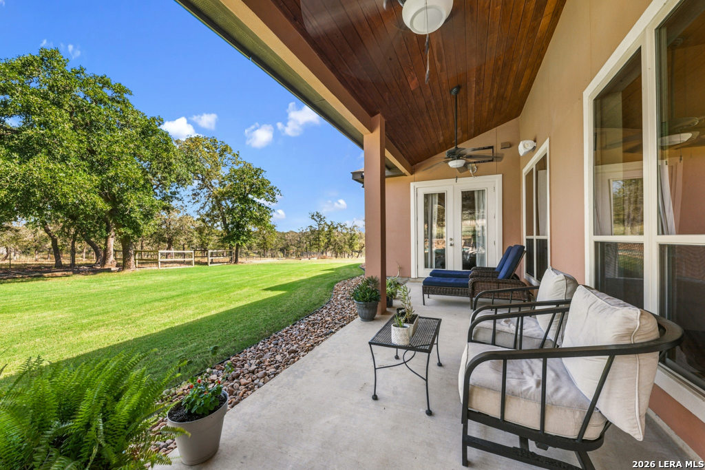 507 ENCHANTED OAK DR