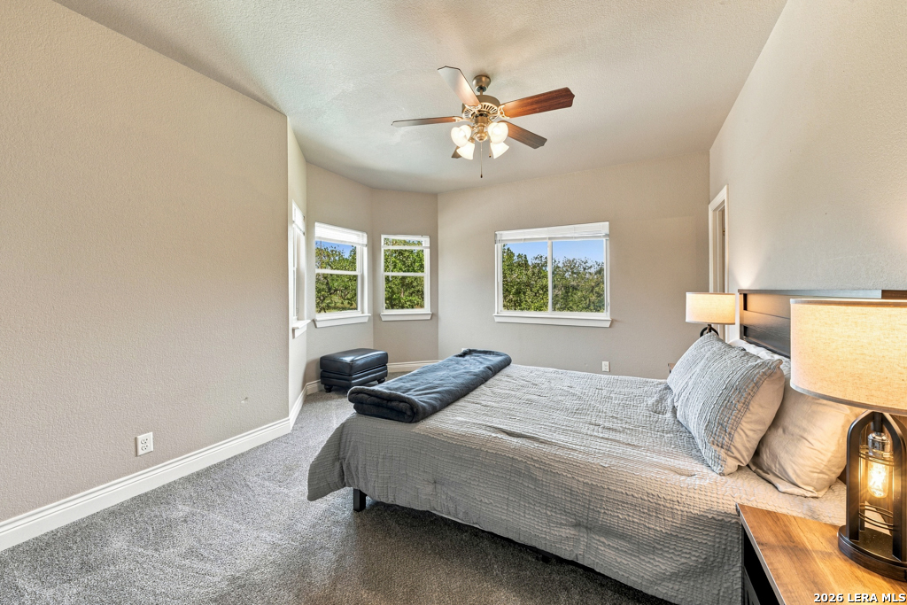 507 ENCHANTED OAK DR