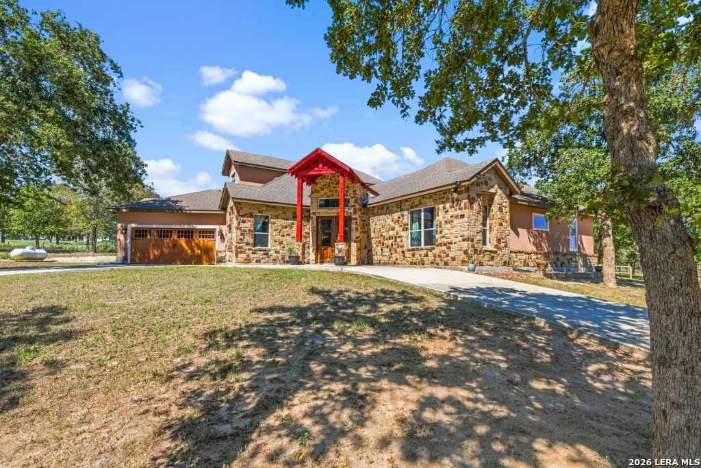 507 ENCHANTED OAK DR