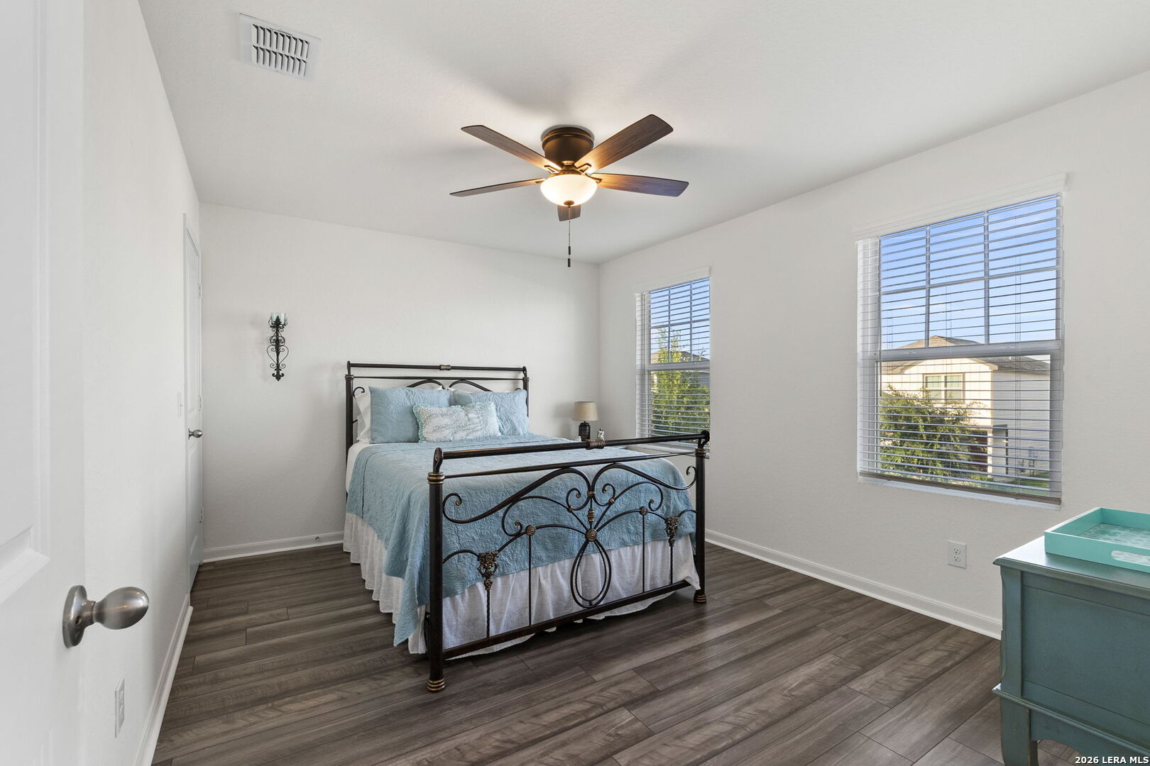 4905 Hallies Garden
