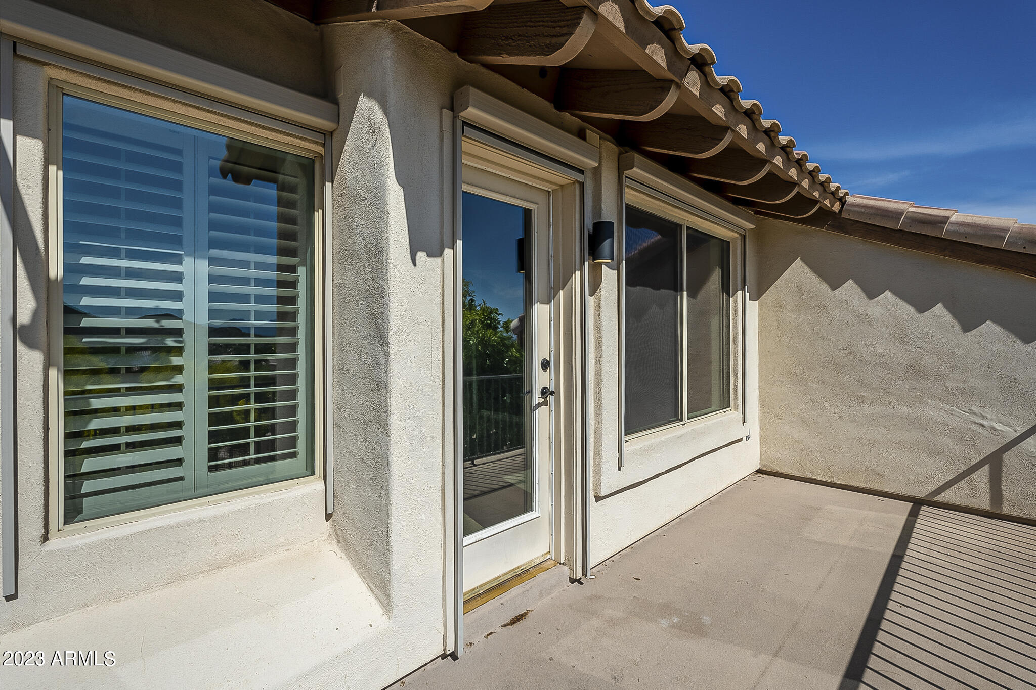 1615 E SHEENA Drive