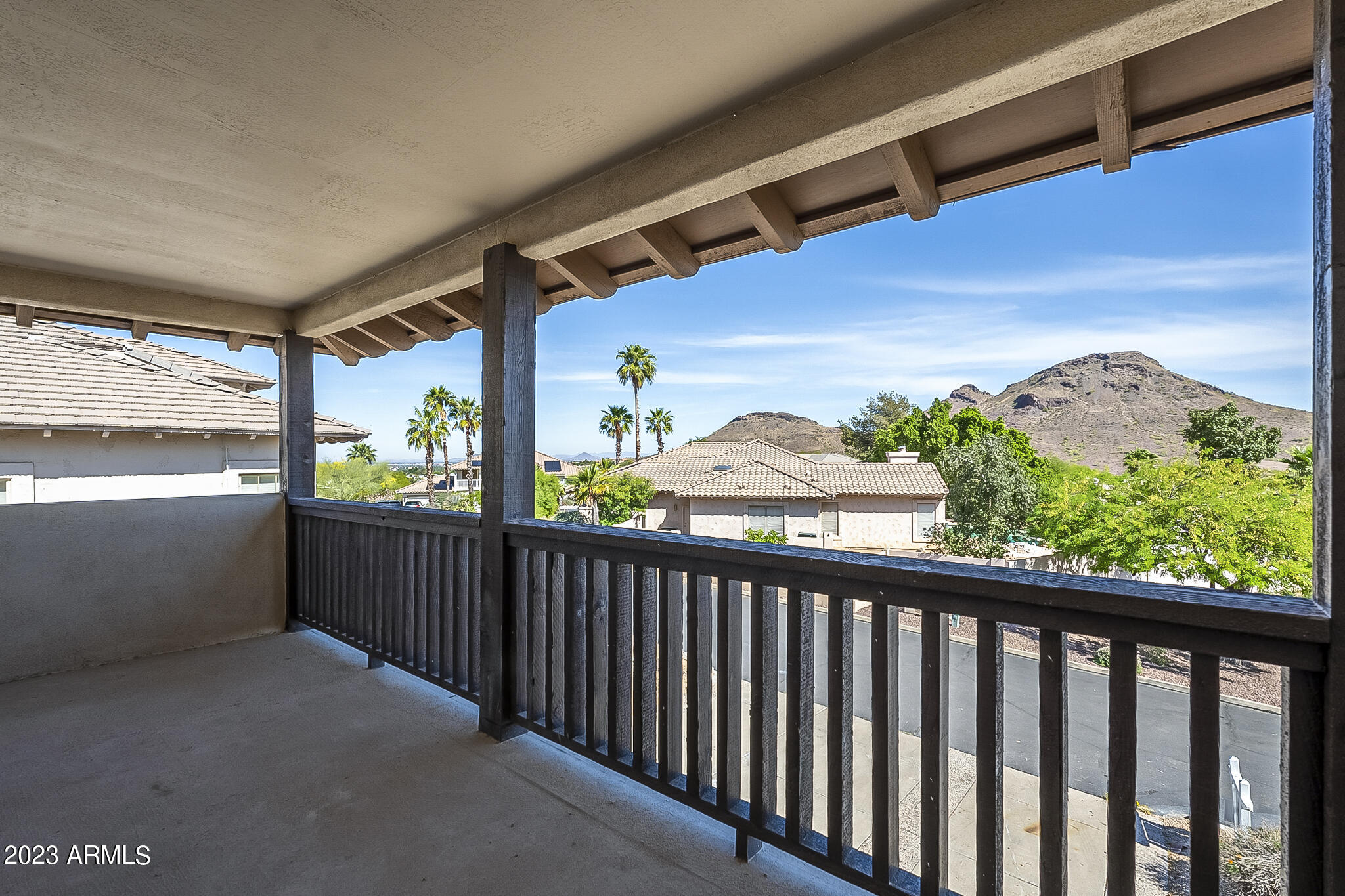 1615 E SHEENA Drive