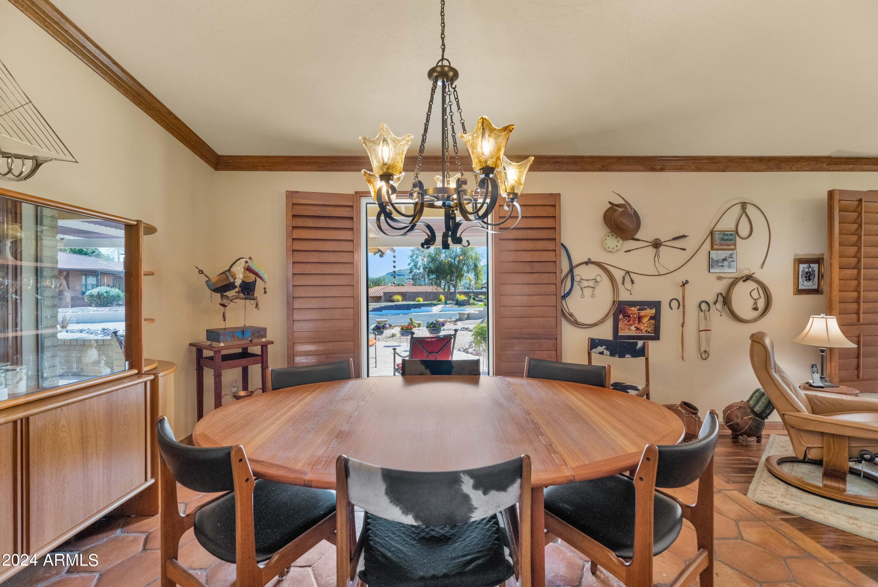214 E Marconi Avenue