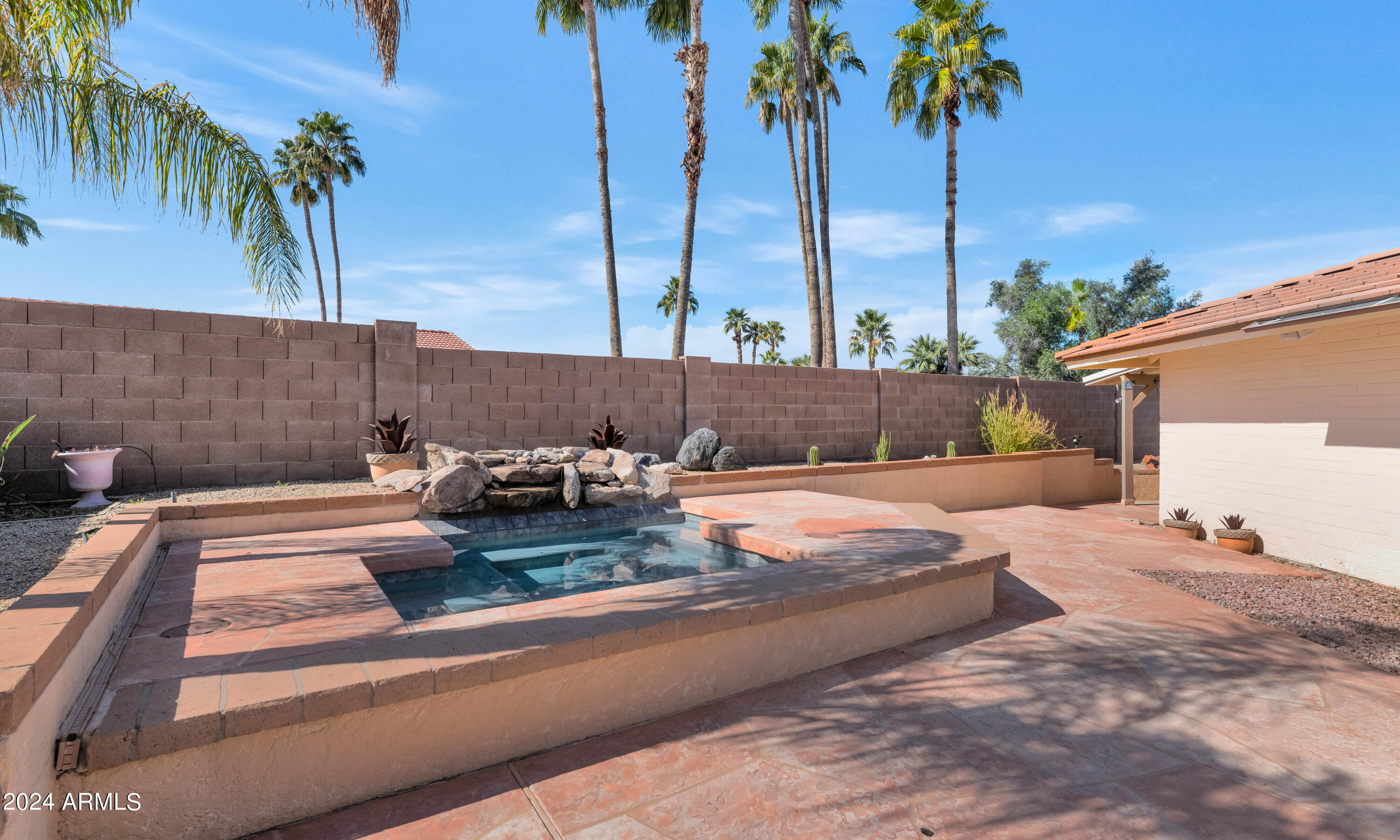 214 E Marconi Avenue