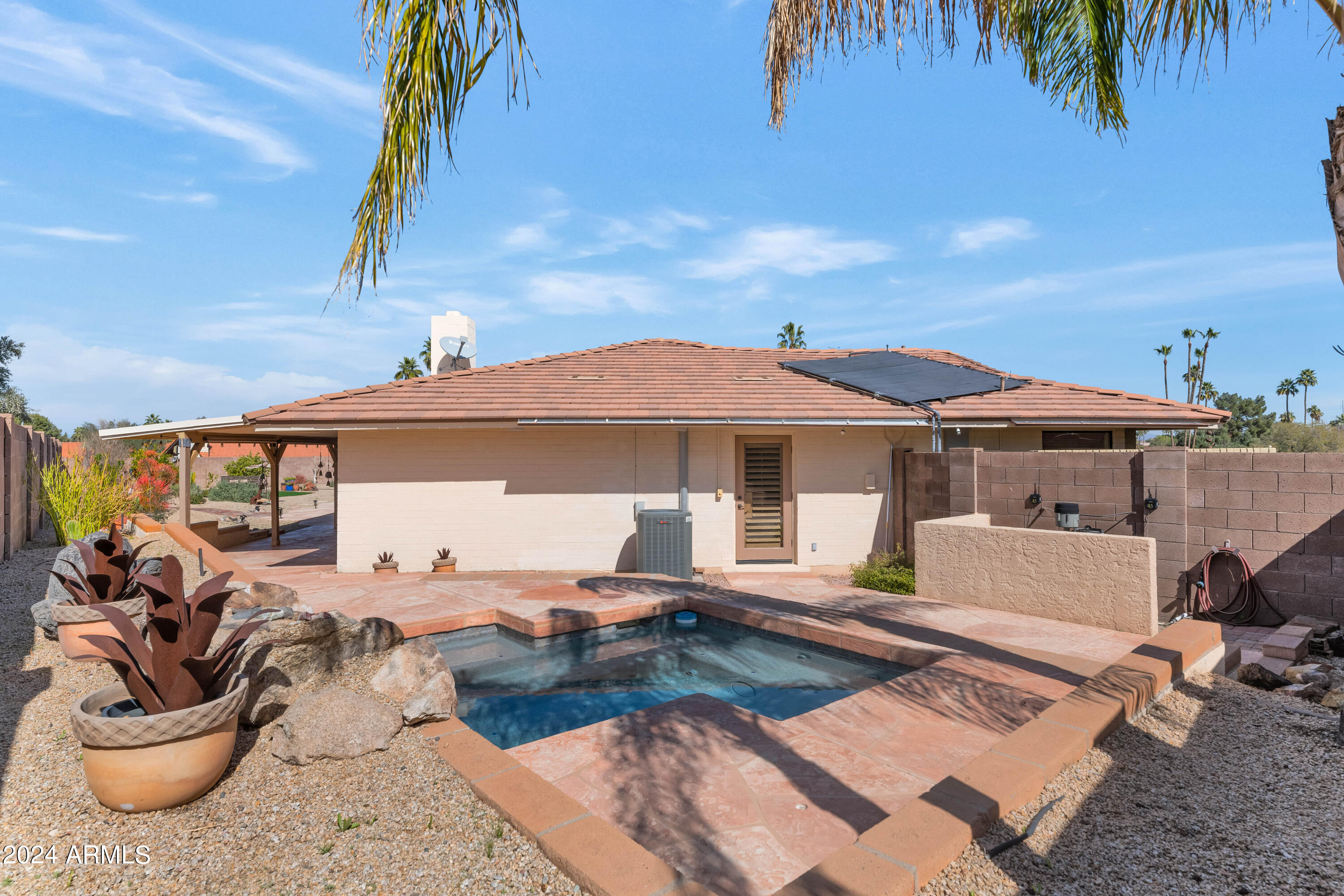 214 E Marconi Avenue