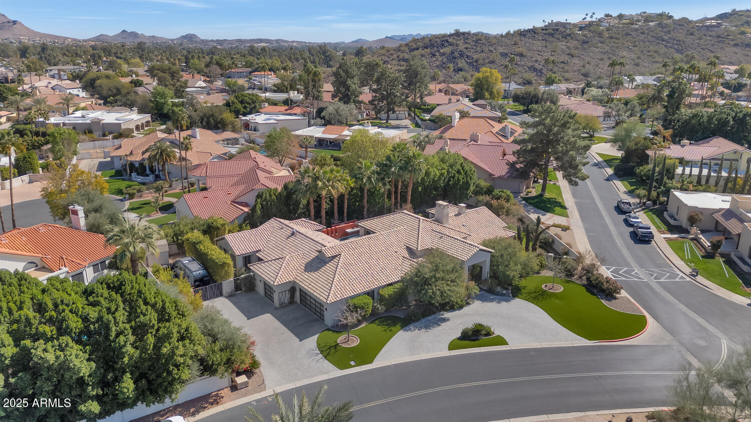 1527 W CARIBBEAN Lane
