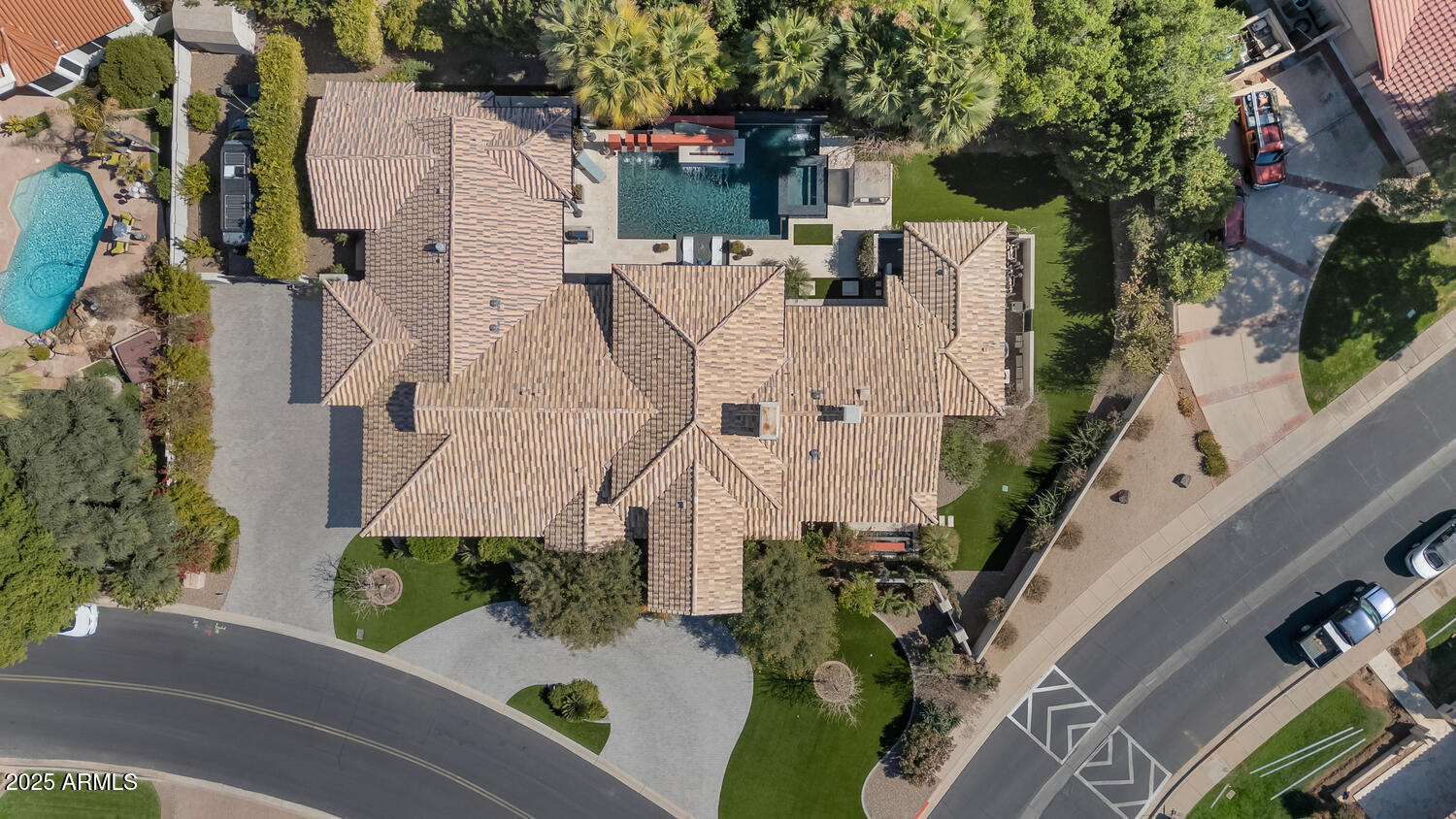 1527 W CARIBBEAN Lane