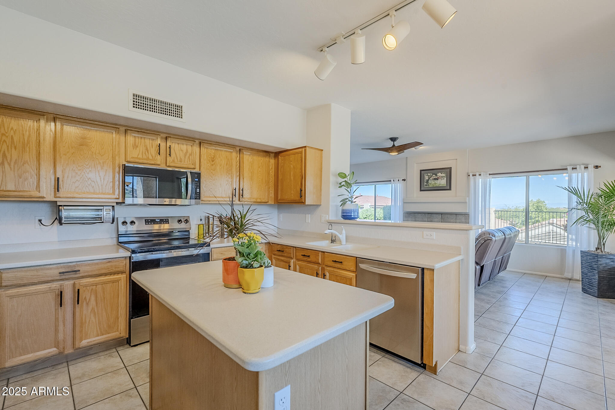 1248 E VICTOR HUGO Avenue, Phoenix