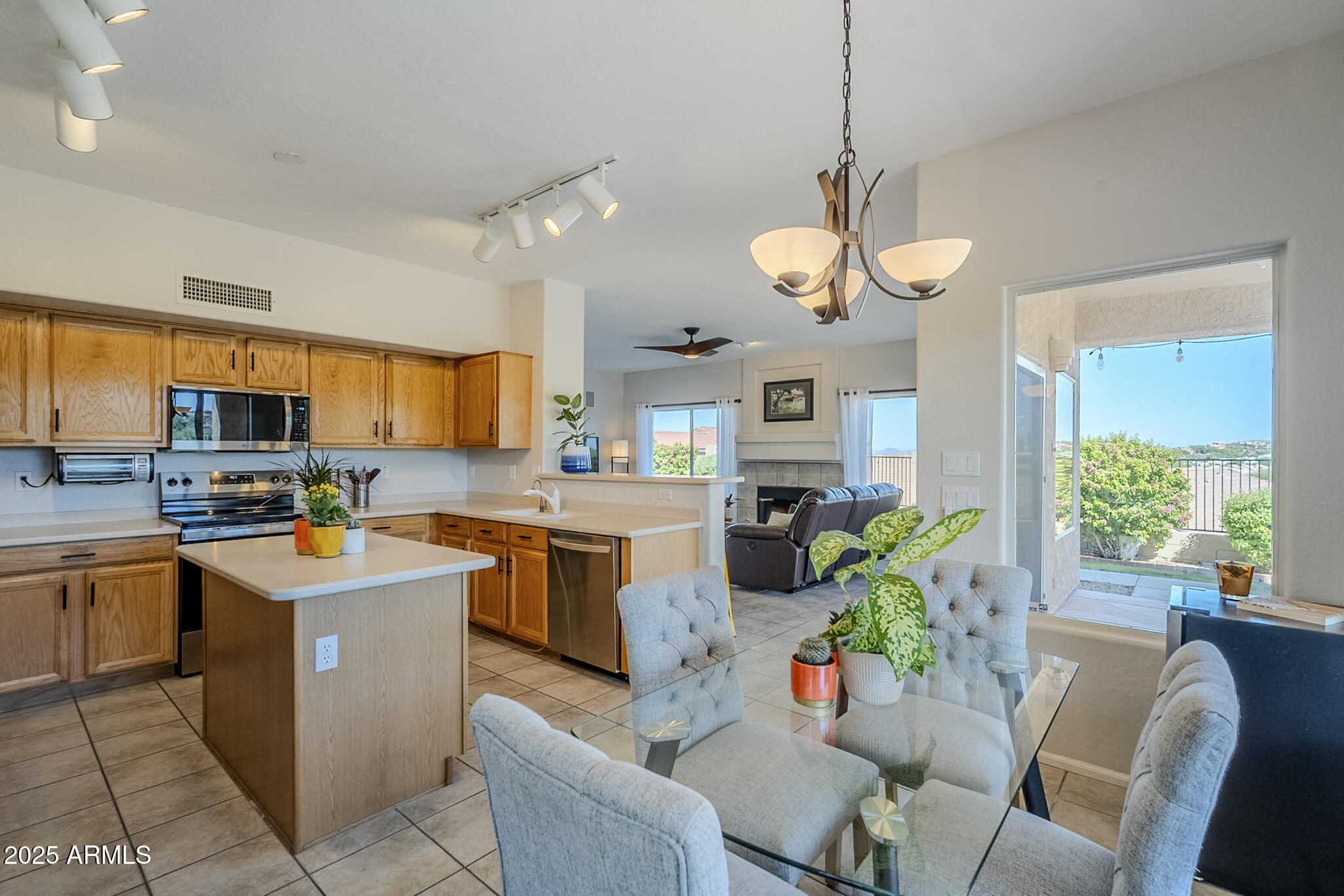 1248 E VICTOR HUGO Avenue, Phoenix