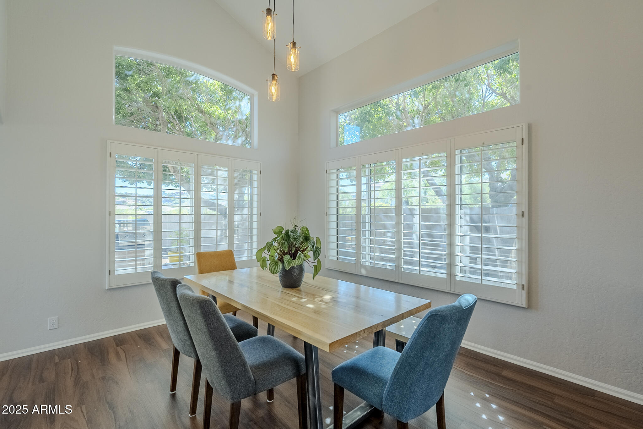 1248 E VICTOR HUGO Avenue, Phoenix